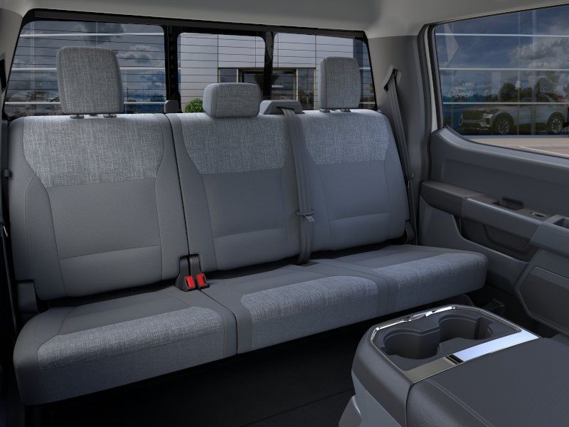 New 2026 Oxford White Ford F-250® XLT image 10
