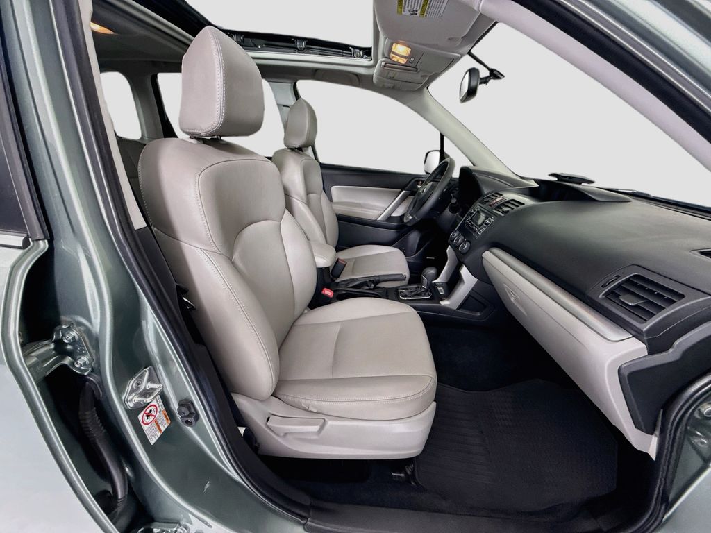 Thumbnail: 2015 Subaru Forester - 20