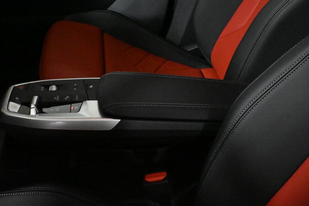 Thumbnail: 2025 BMW X1 - 25