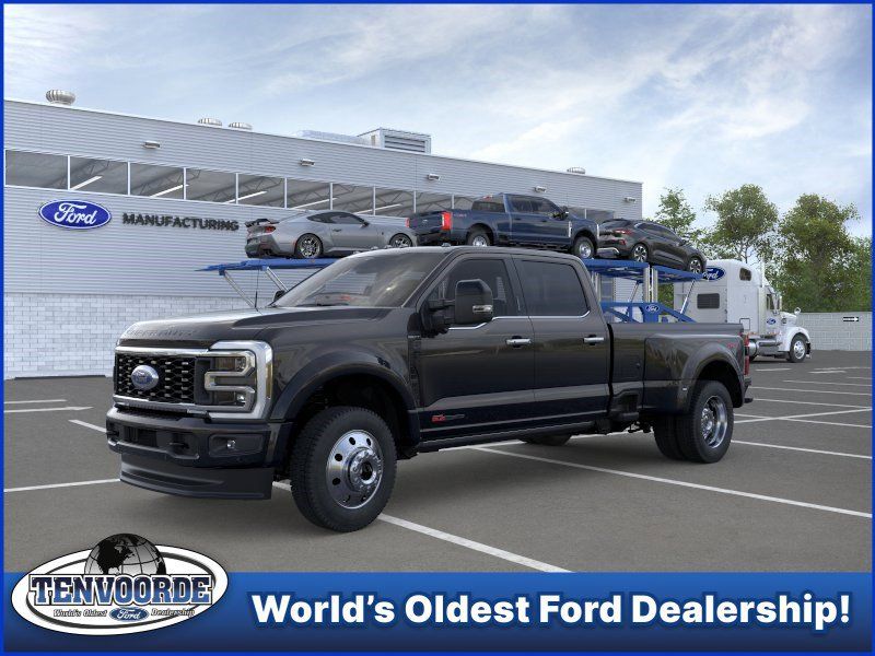 Agate Black Metallic 2026 Ford F-450 Super Duty Platinum Crew Cab LB DRW 4WD Pickup Truck Four-Wheel Drive Automatic