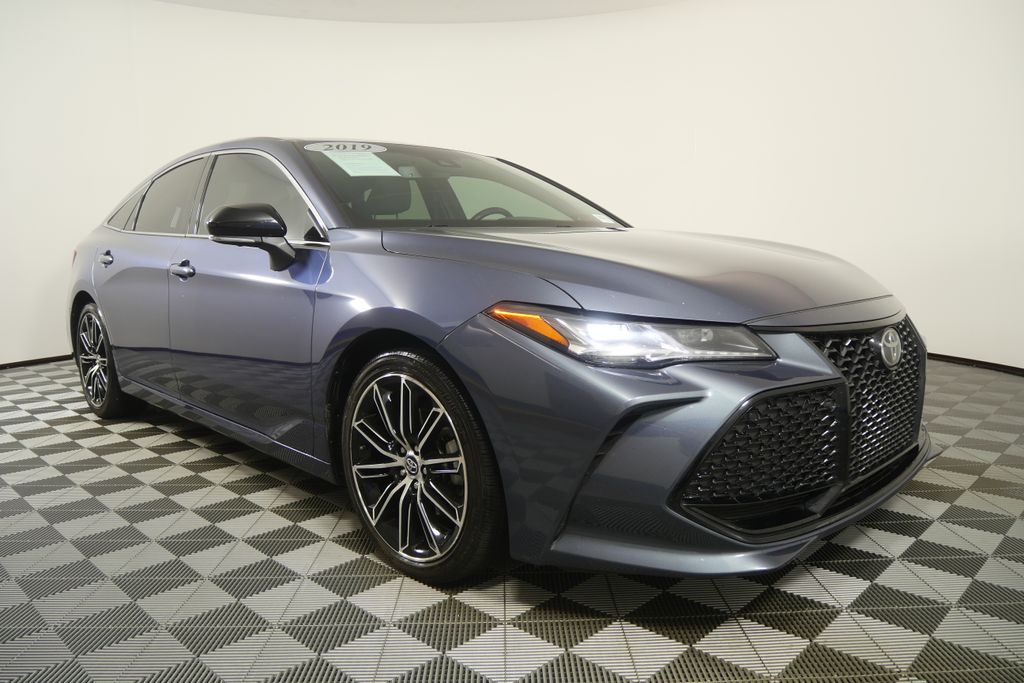 Thumbnail: 2019 Toyota Avalon - 7