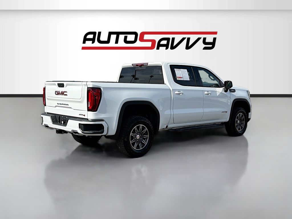 Used 2024 White GMC AT4 image 7