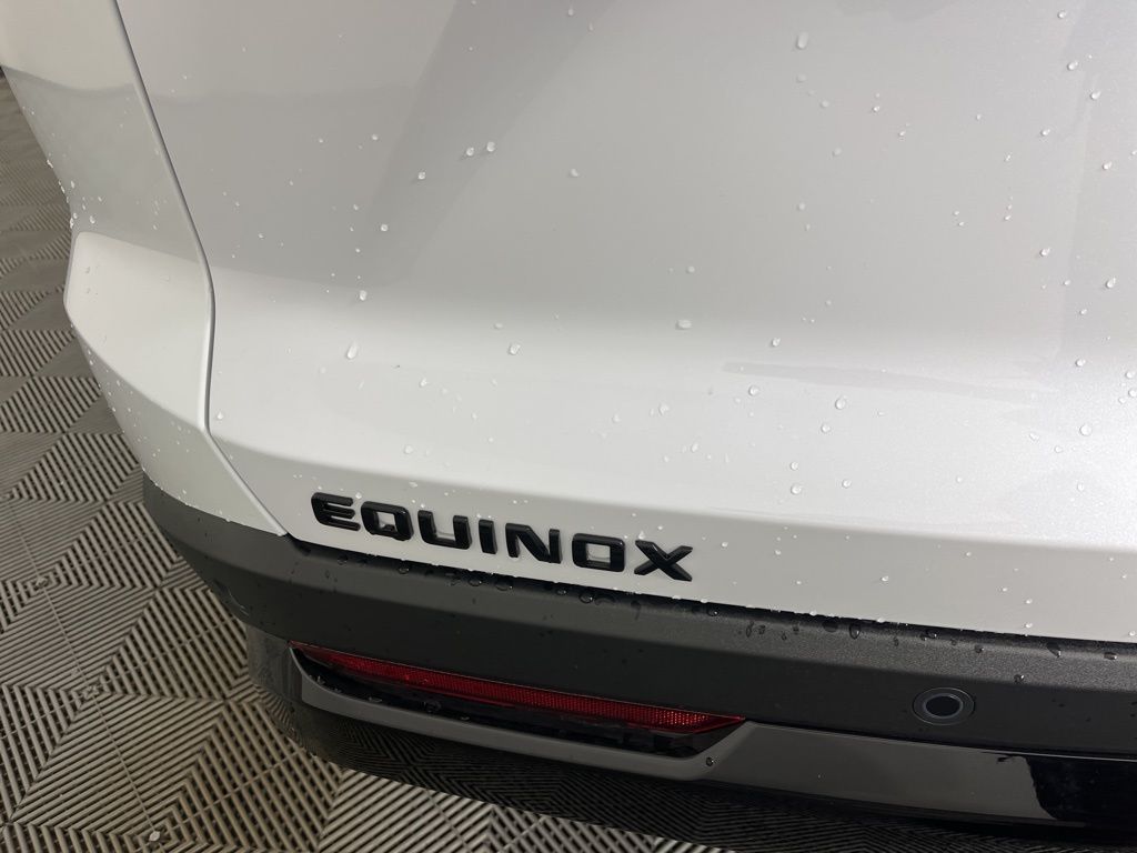 Thumbnail: 2026 Chevrolet Equinox - 18