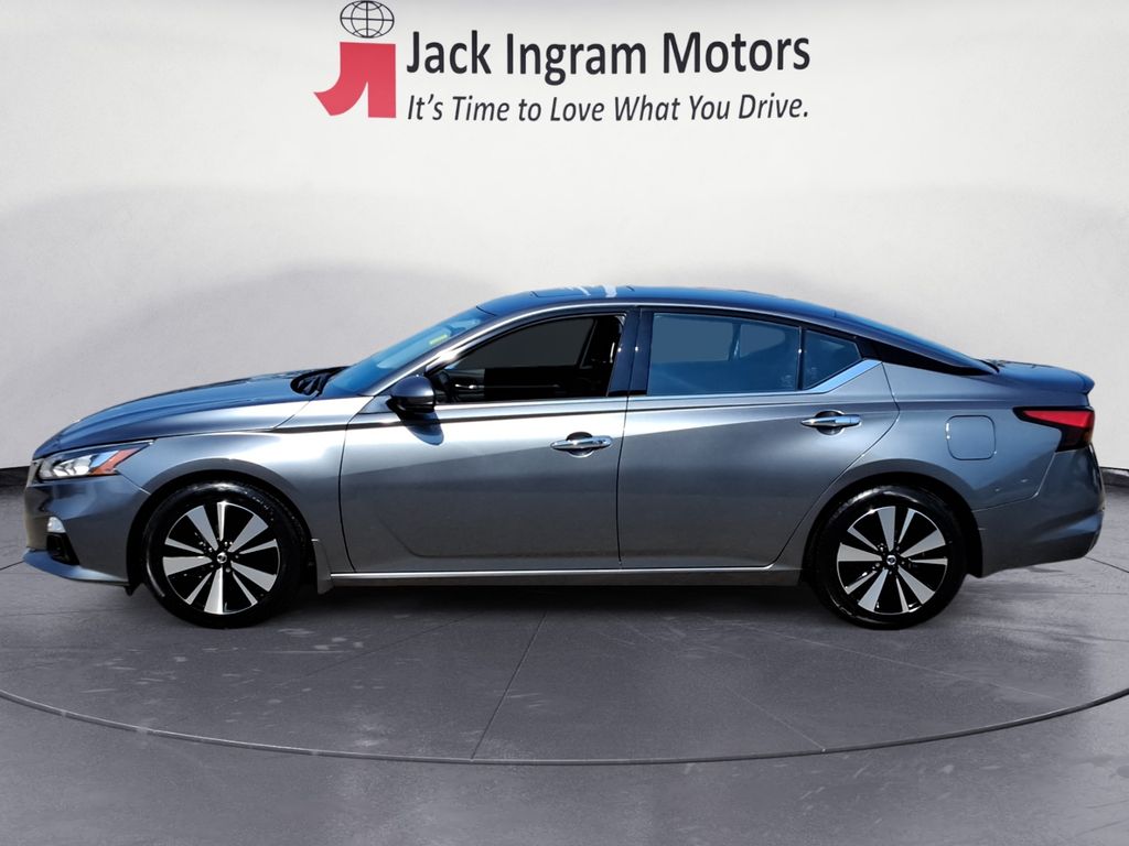 used 2022 Nissan Altima car