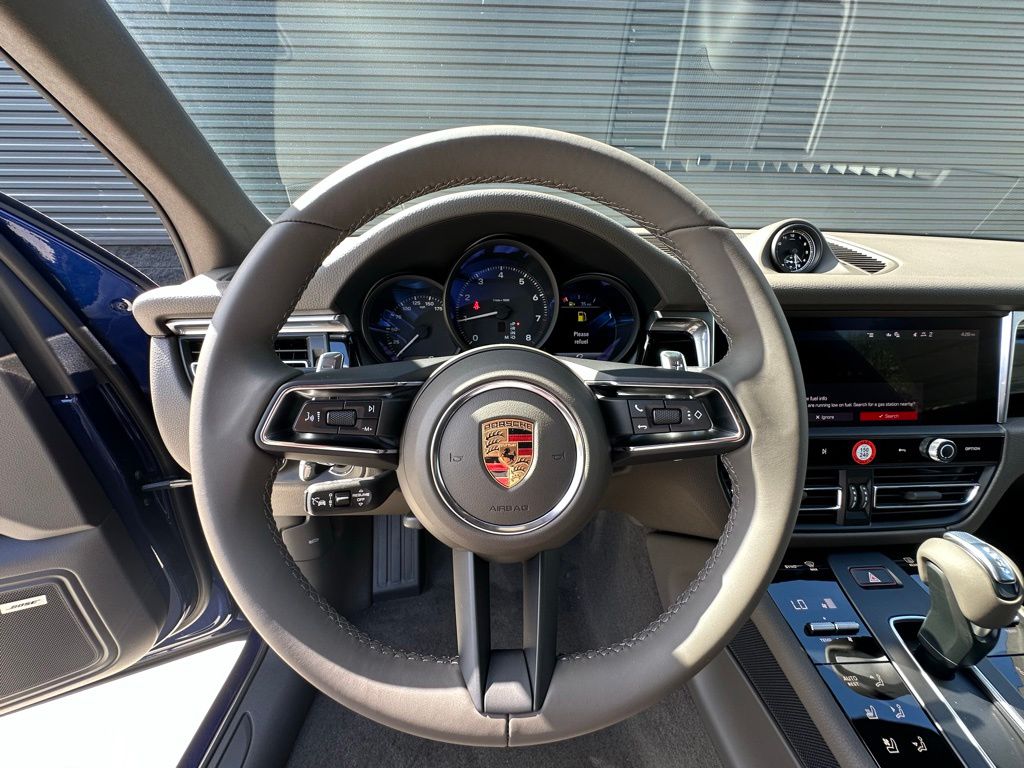 Thumbnail: 2026 Porsche Macan - 16