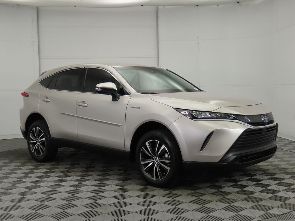 2021 Toyota Venza LE 3