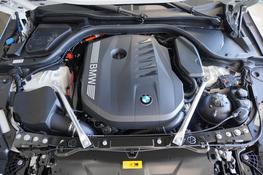 Thumbnail: 2026 BMW 5 Series - 23