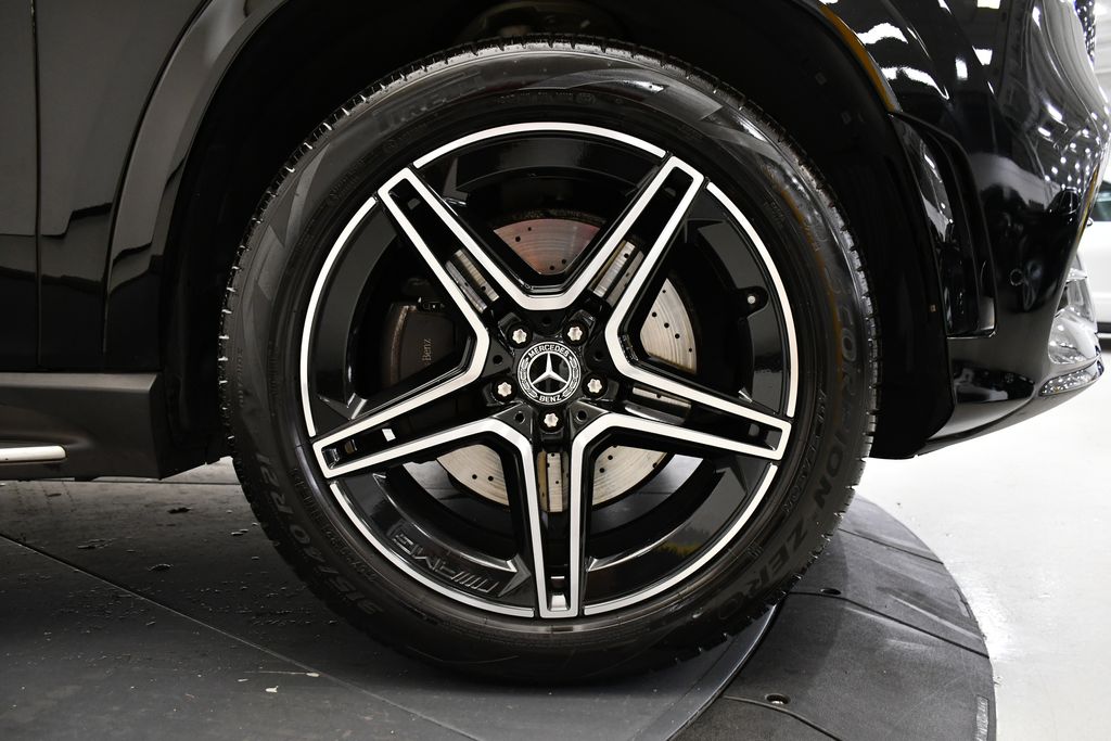 2023 Mercedes-Benz GLS 450 4MATIC 16