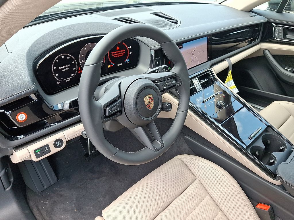 Thumbnail: 2025 Porsche Panamera - 4