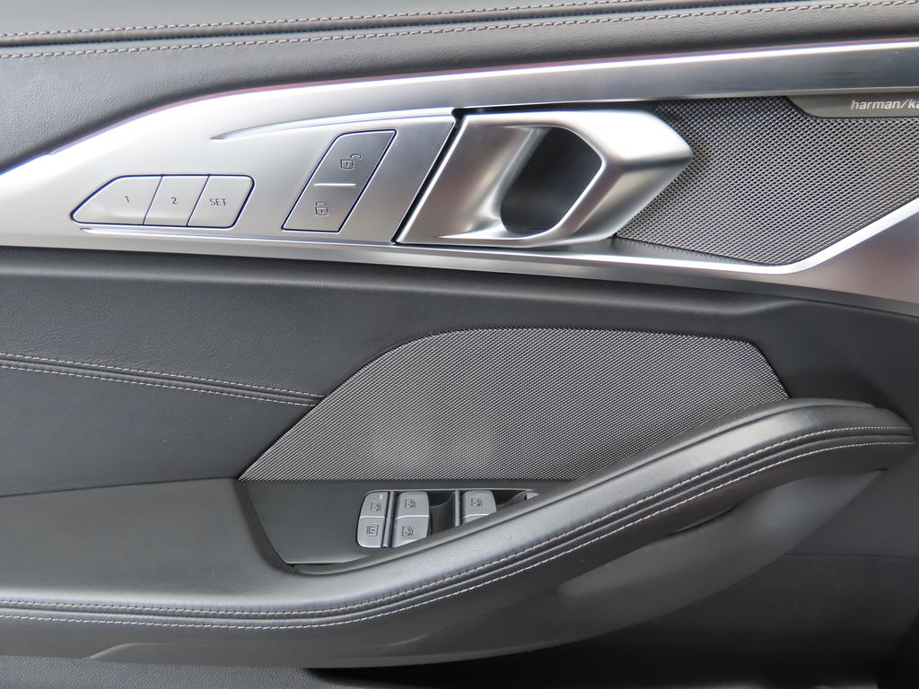 Thumbnail: 2022 BMW 8 Series - 24