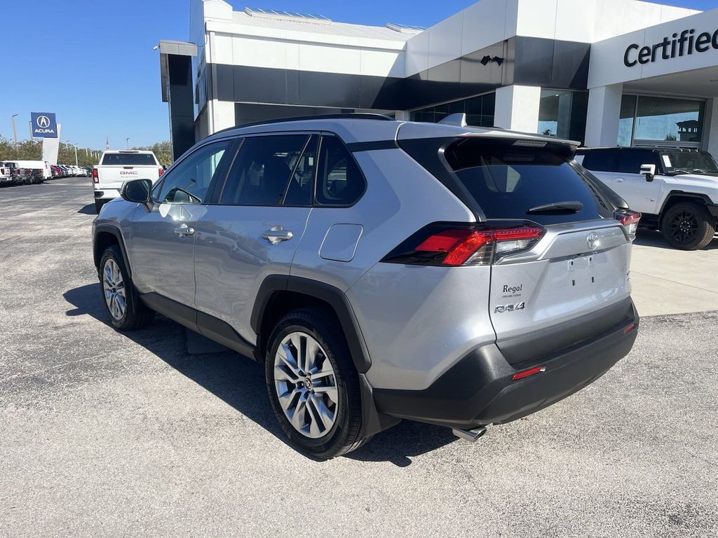 2024 Toyota RAV4 XLE Premium 7