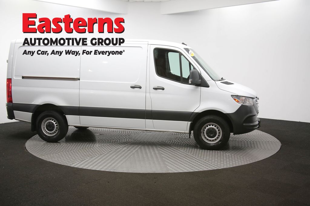 Used 2019 White Freightliner Base image 41