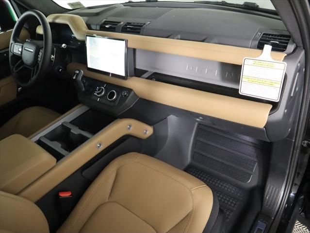 Thumbnail: 2025 Land Rover Defender - 19