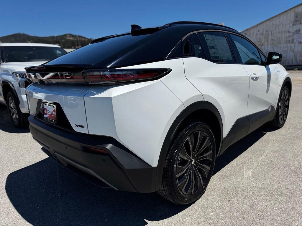 New 2026 Toyota C-HR SUV