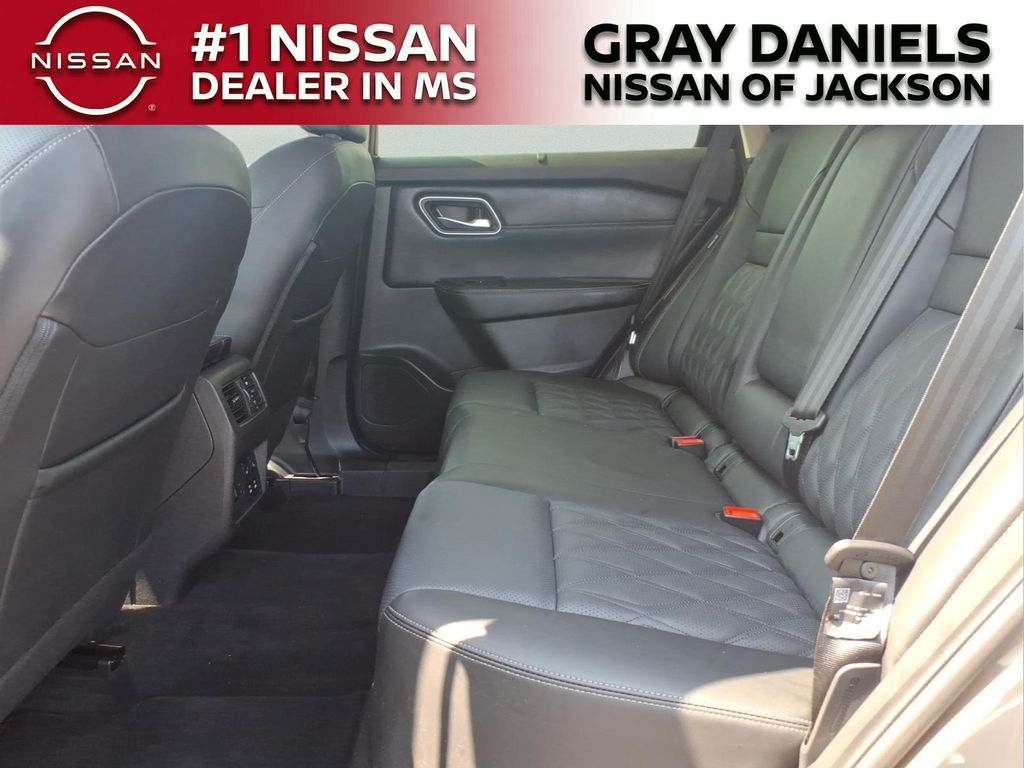 Used 2025 Nissan Rogue SUV