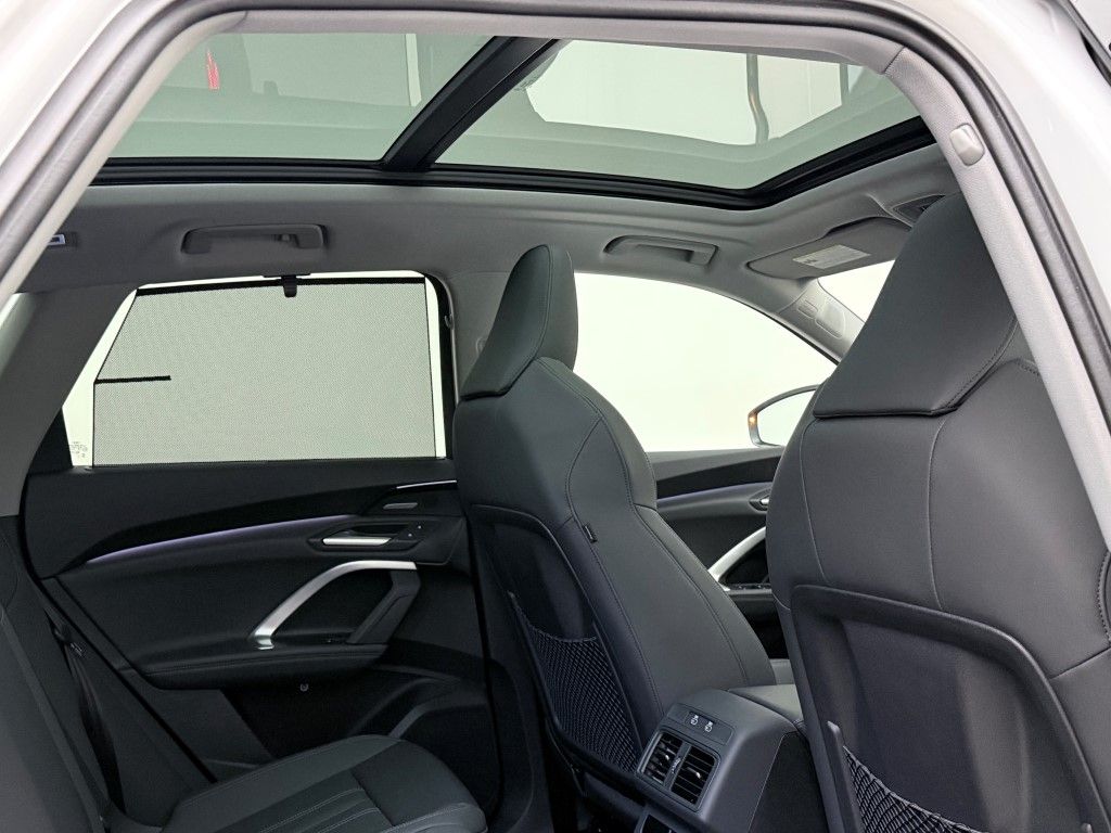 Thumbnail: 2025 Audi Q5 - 15