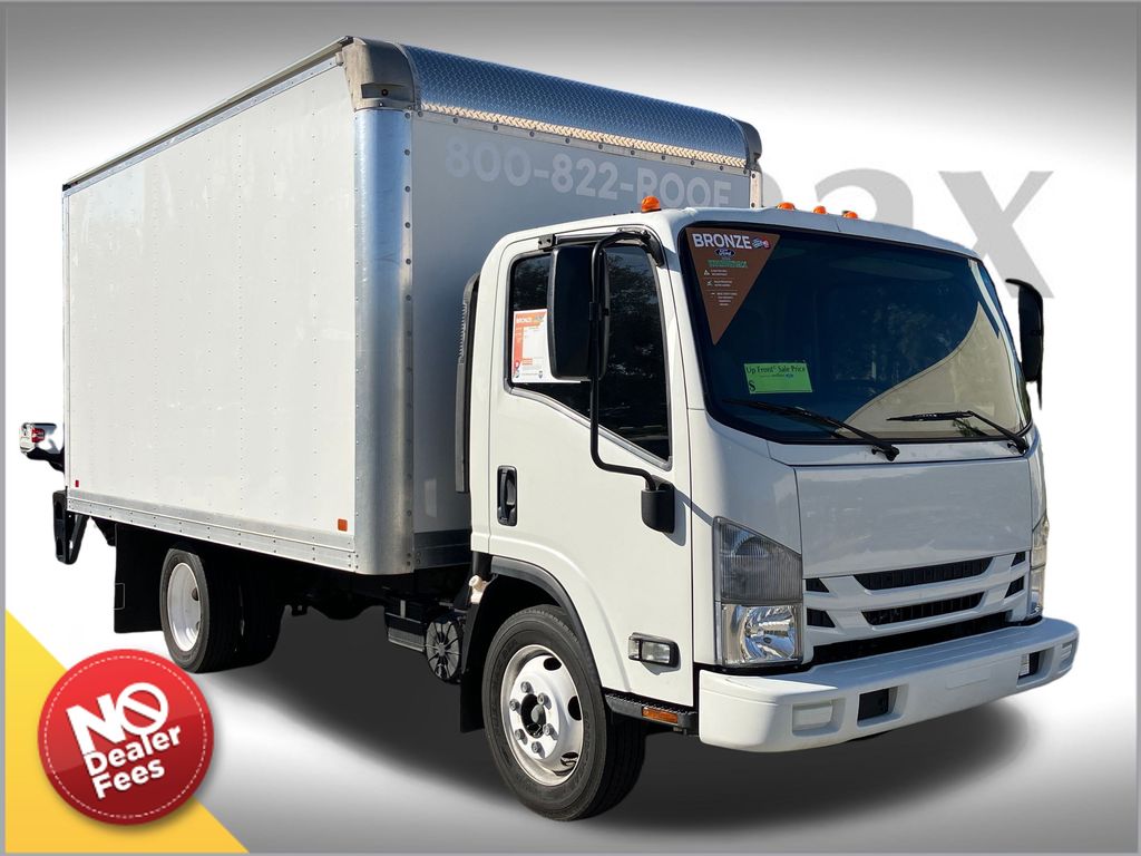 2022 Isuzu NPR HD's photo