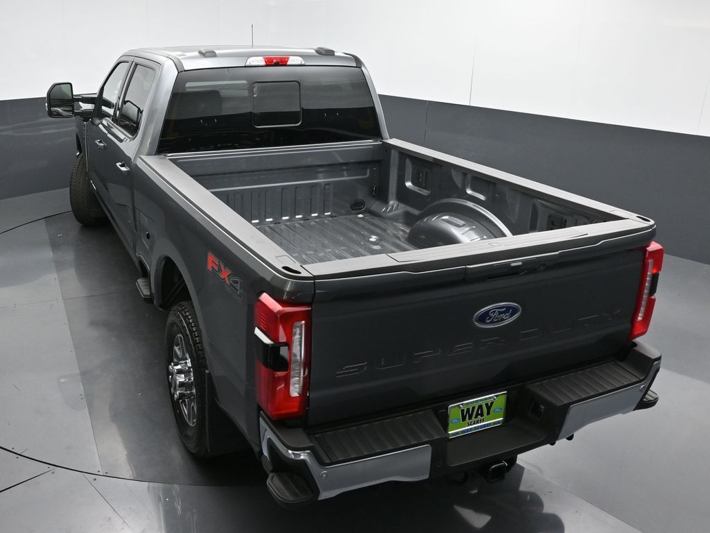 2026 Ford F-350 Super Duty Lariat
