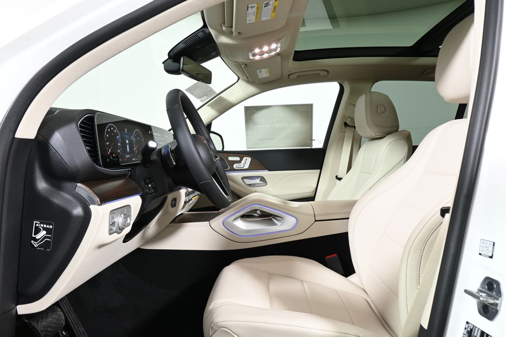 Thumbnail: 2026 Mercedes-Benz GLE - 3