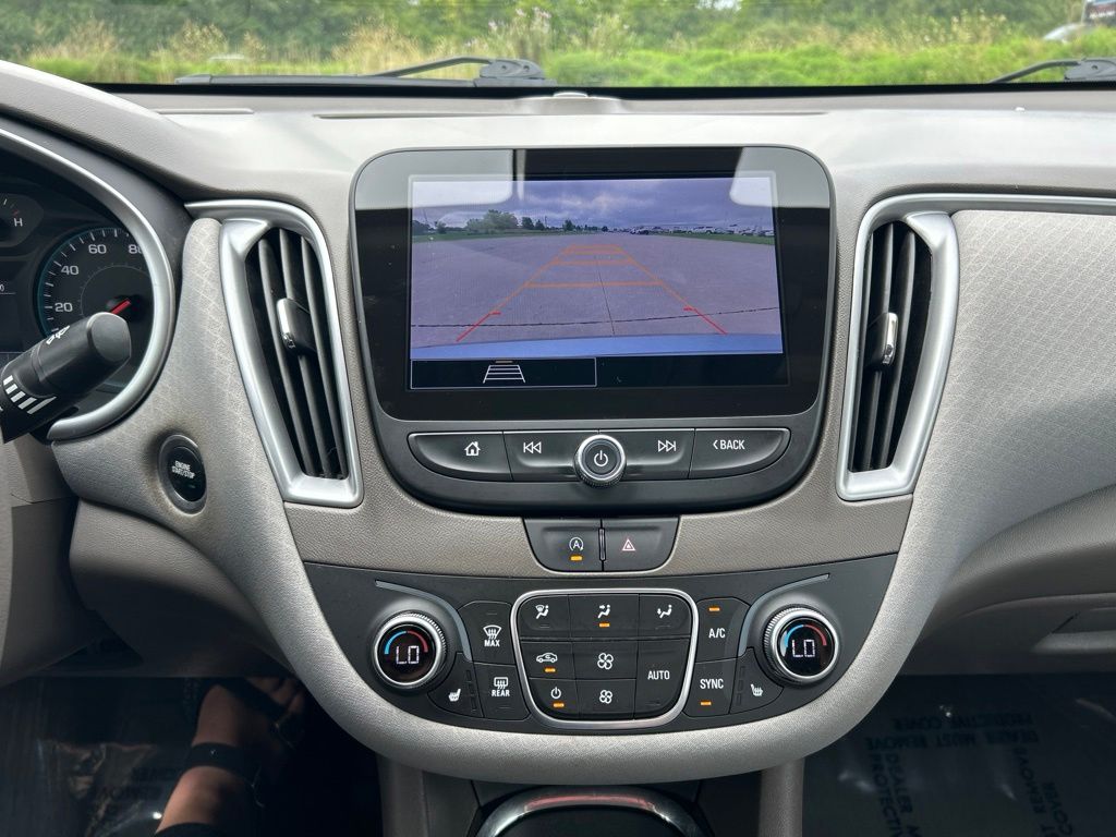 Used 2025 Chevrolet Malibu Sedan