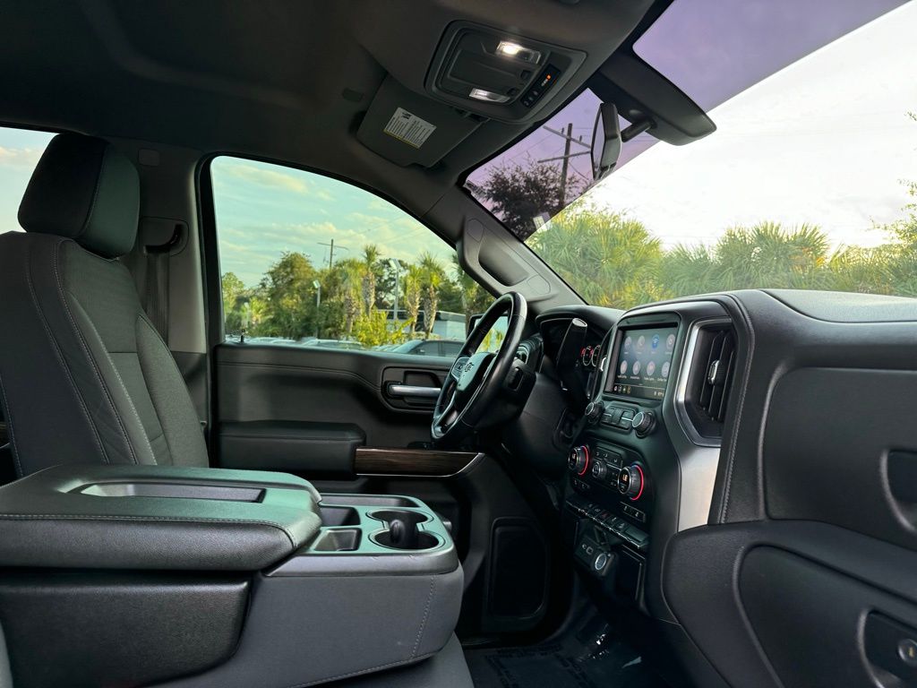 2019 Chevrolet Silverado 1500 RST 26