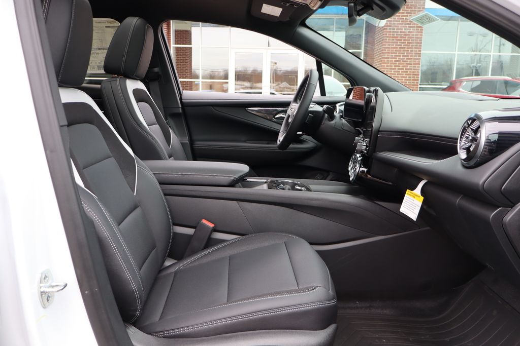 2025 Chevrolet Blazer EV LT photo