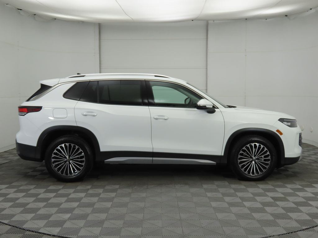 Thumbnail: 2026 Volkswagen Tiguan - 4