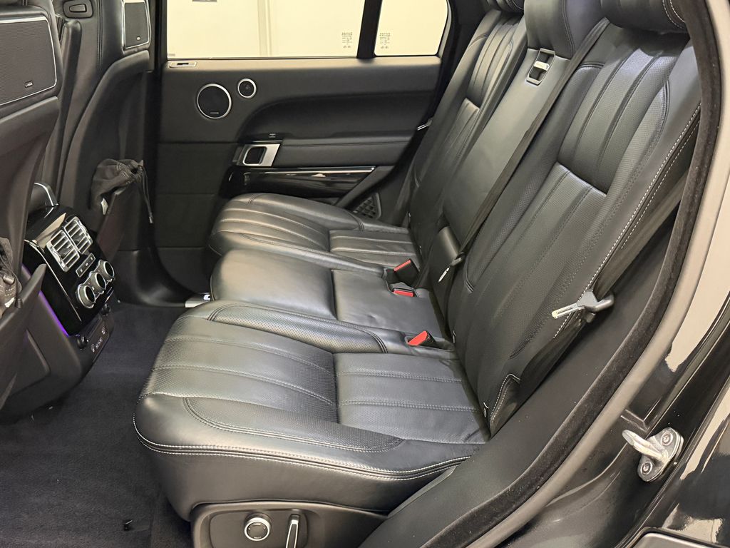 Thumbnail: 2017 Land Rover Range Rover - 18