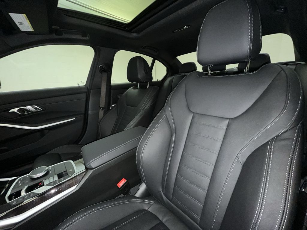2023 Bmw 330i photo 11