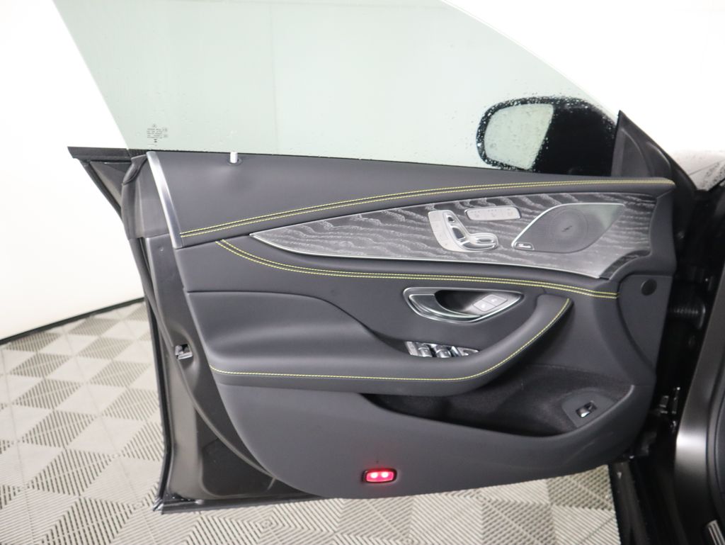 Thumbnail: 2026 Mercedes-Benz AMG GT - 26