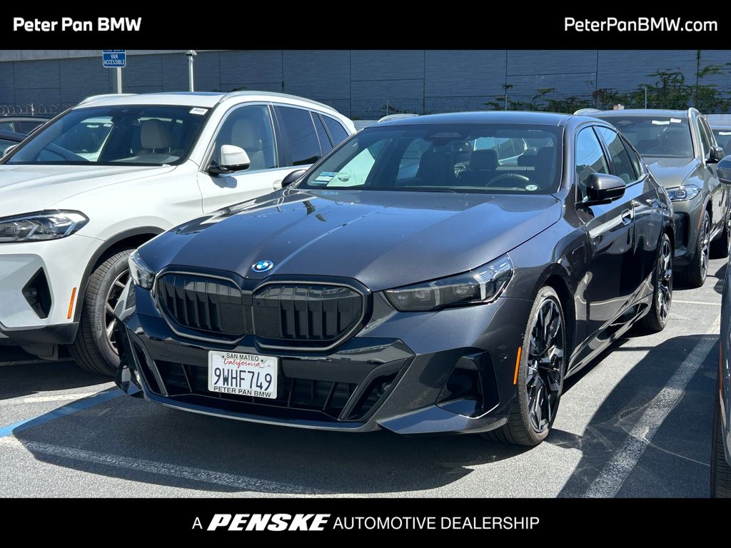 Gray (Dark Graphite) 2026 BMW 5 Series 550e xDrive Sedan All-Wheel Drive 8-Speed Automatic