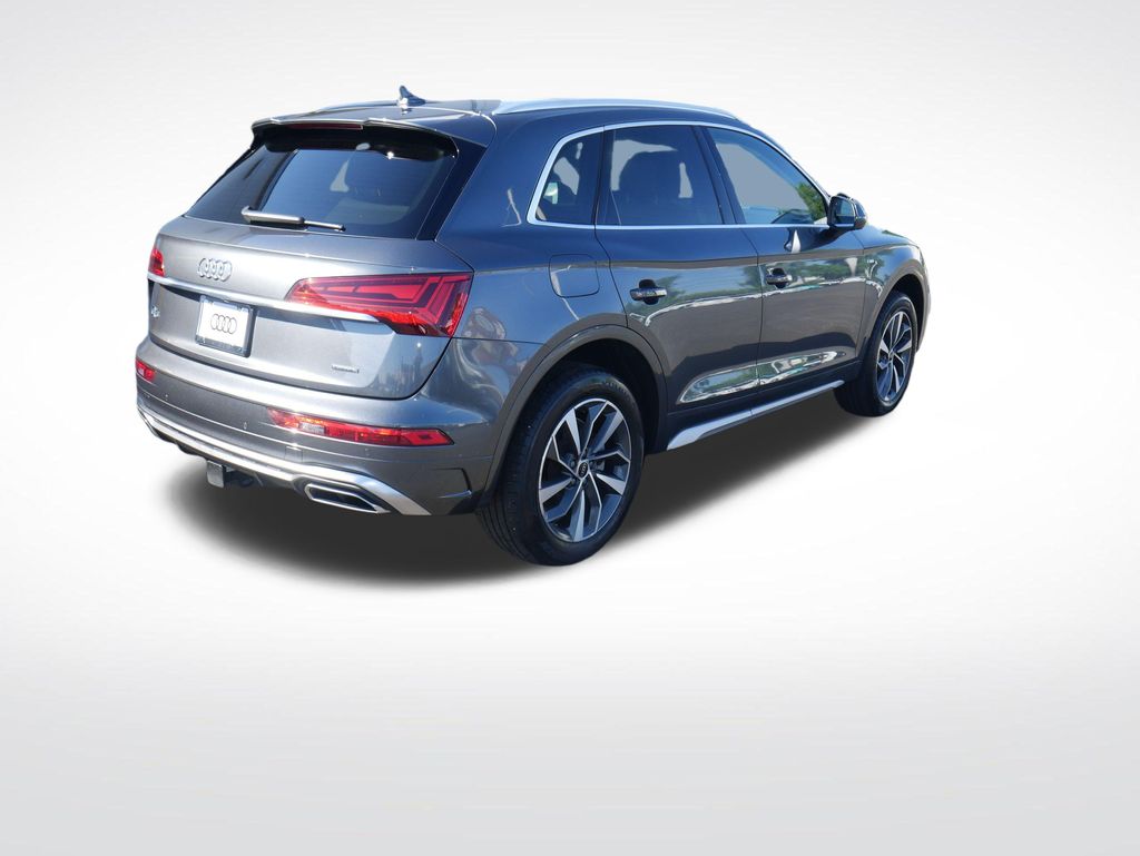 Thumbnail: 2023 Audi Q5 - 8