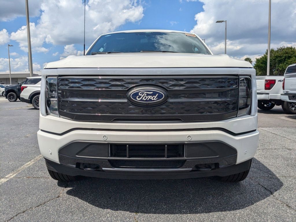 2025 Ford F-150 Lightning Platinum