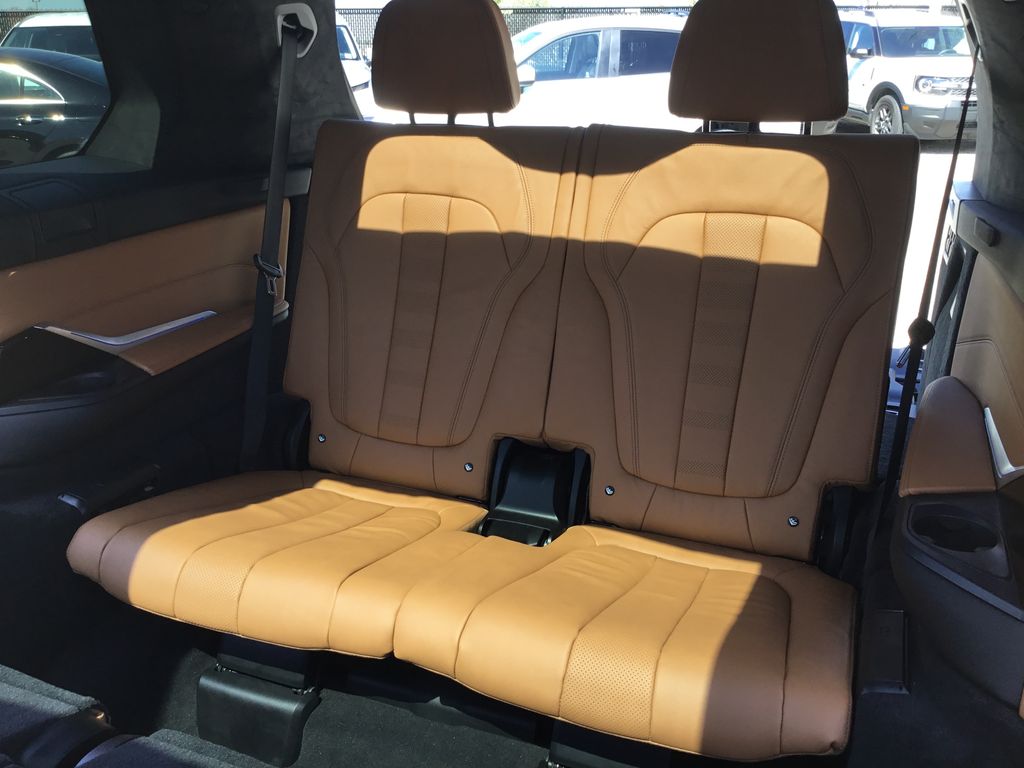 Thumbnail: 2022 BMW X7 - 17