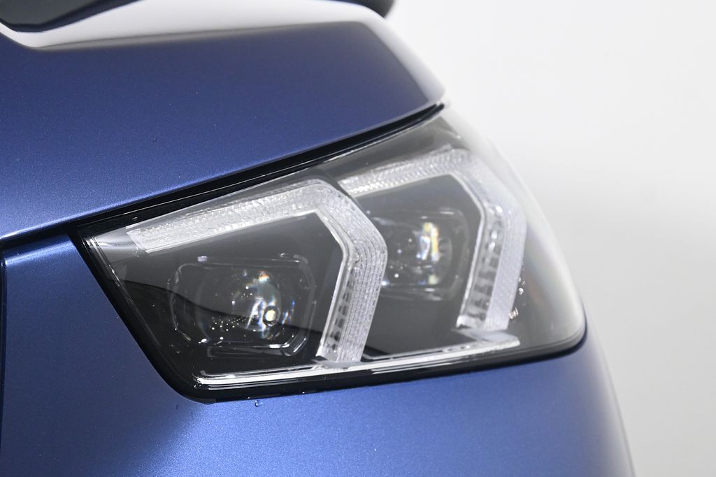 Thumbnail: 2023 BMW X1 - 11