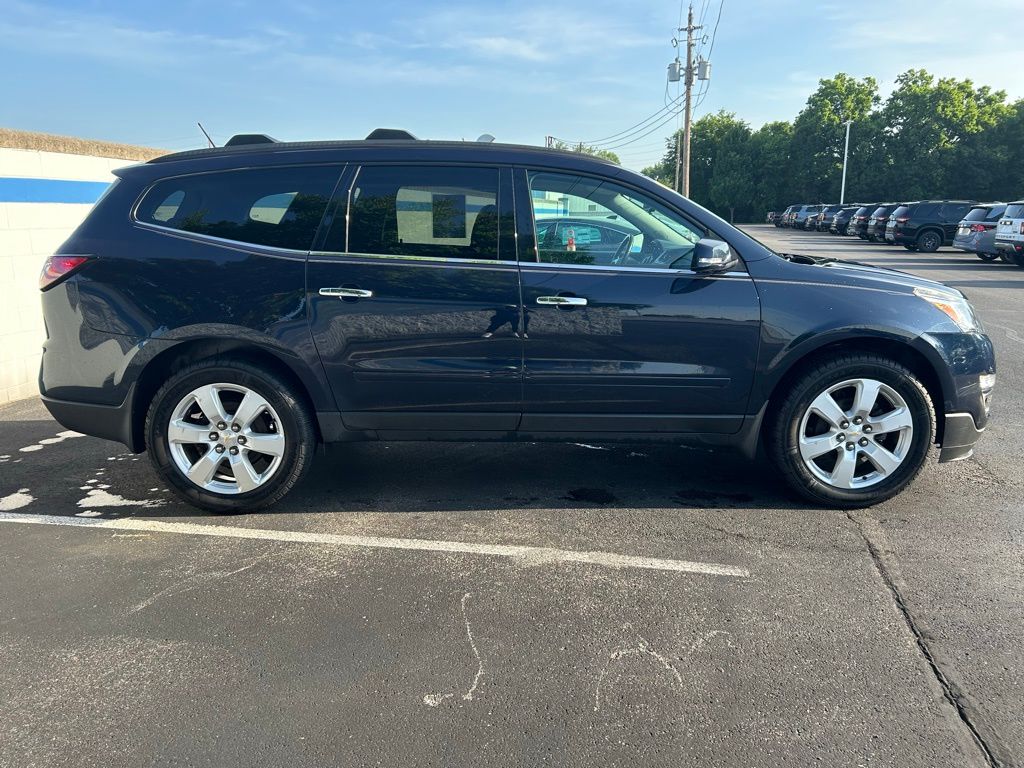Thumbnail: 2016 Chevrolet Traverse - 6