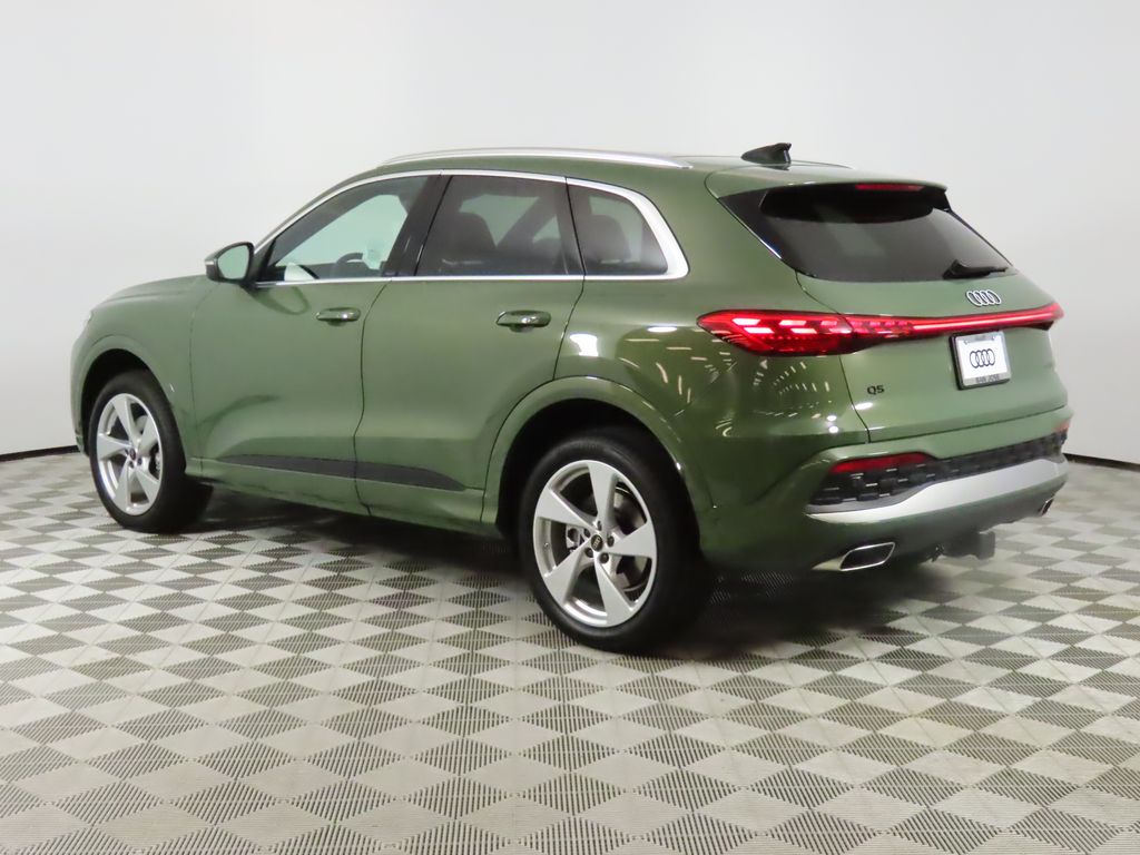 Thumbnail: 2025 Audi Q5 - 3
