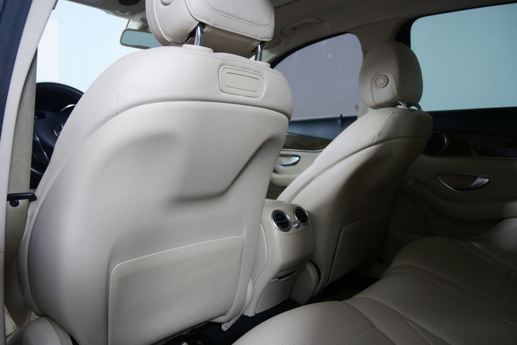 2018 Mercedes-Benz GLC 300 17