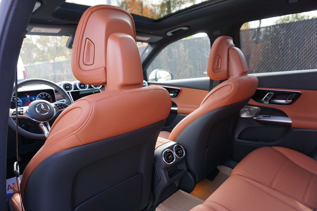 Thumbnail: 2026 Mercedes-Benz GLC - 15