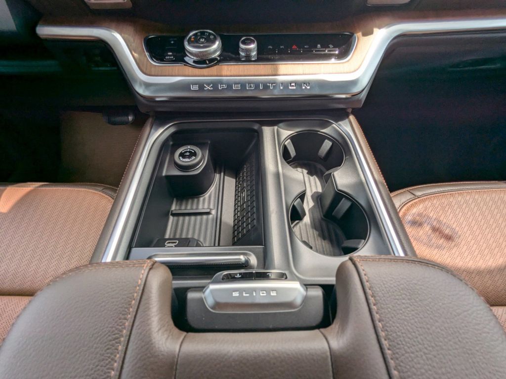 2025 Ford Expedition MAX King Ranch