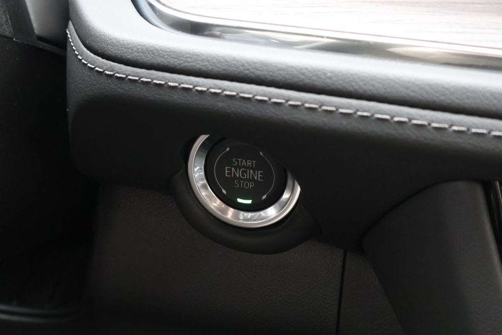 Thumbnail: 2026 Chevrolet Suburban - 31