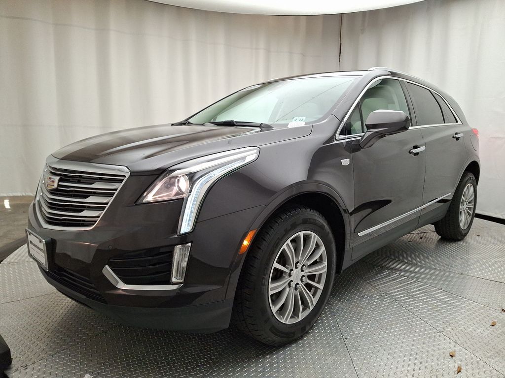 2017 Cadillac XT5 Luxury -
                Eatontown, NJ