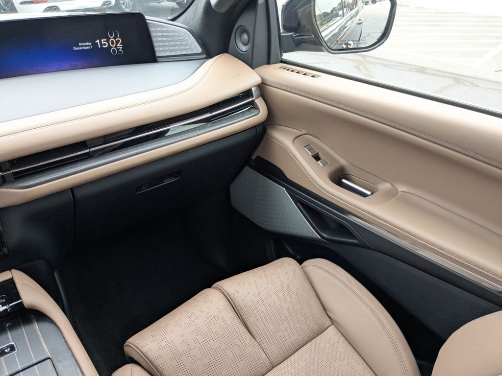 2025 Lincoln Navigator Black Label L