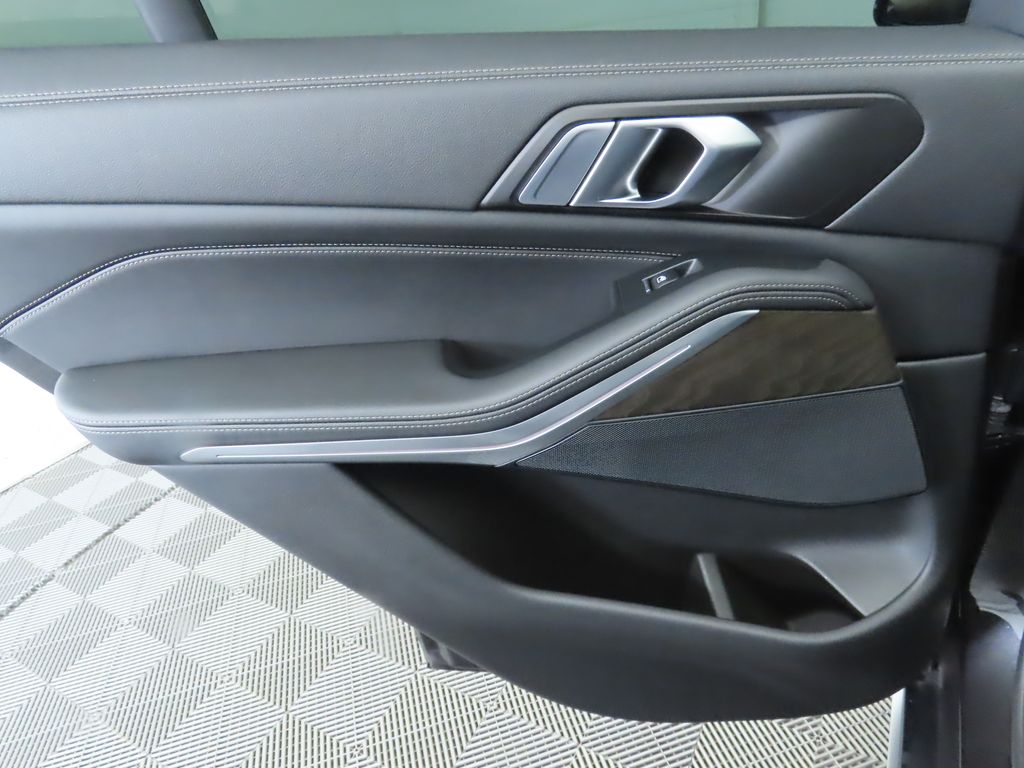 Thumbnail: 2023 BMW X5 - 27