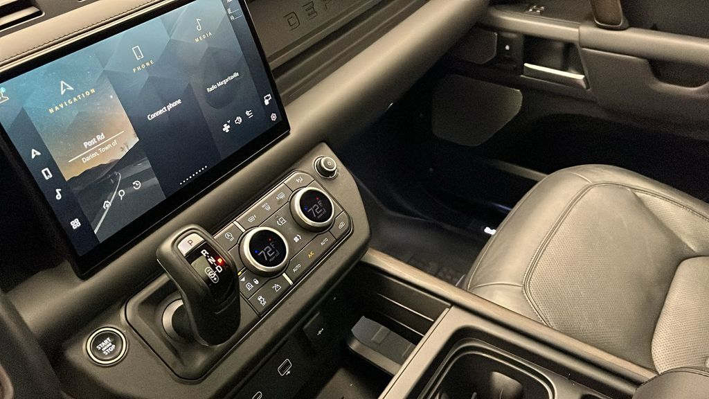 2023 Land Rover Defender 130 20