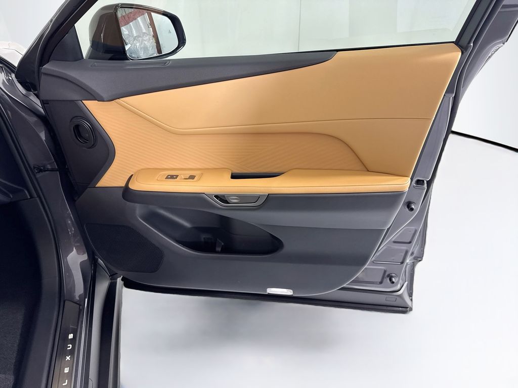 Thumbnail: 2026 Lexus ES - 25