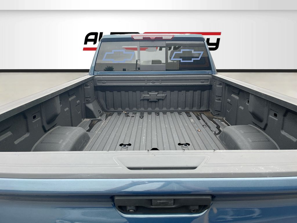 Used 2025 Blue Chevrolet LT image 26