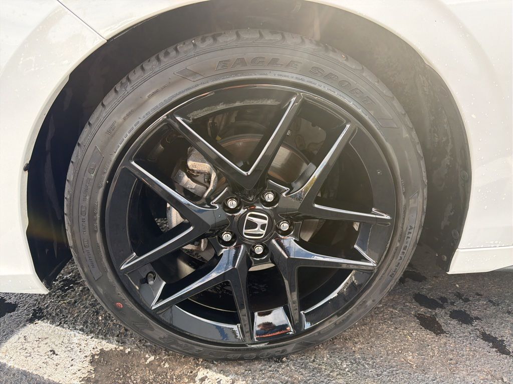 Thumbnail: 2023 Honda Civic - 10