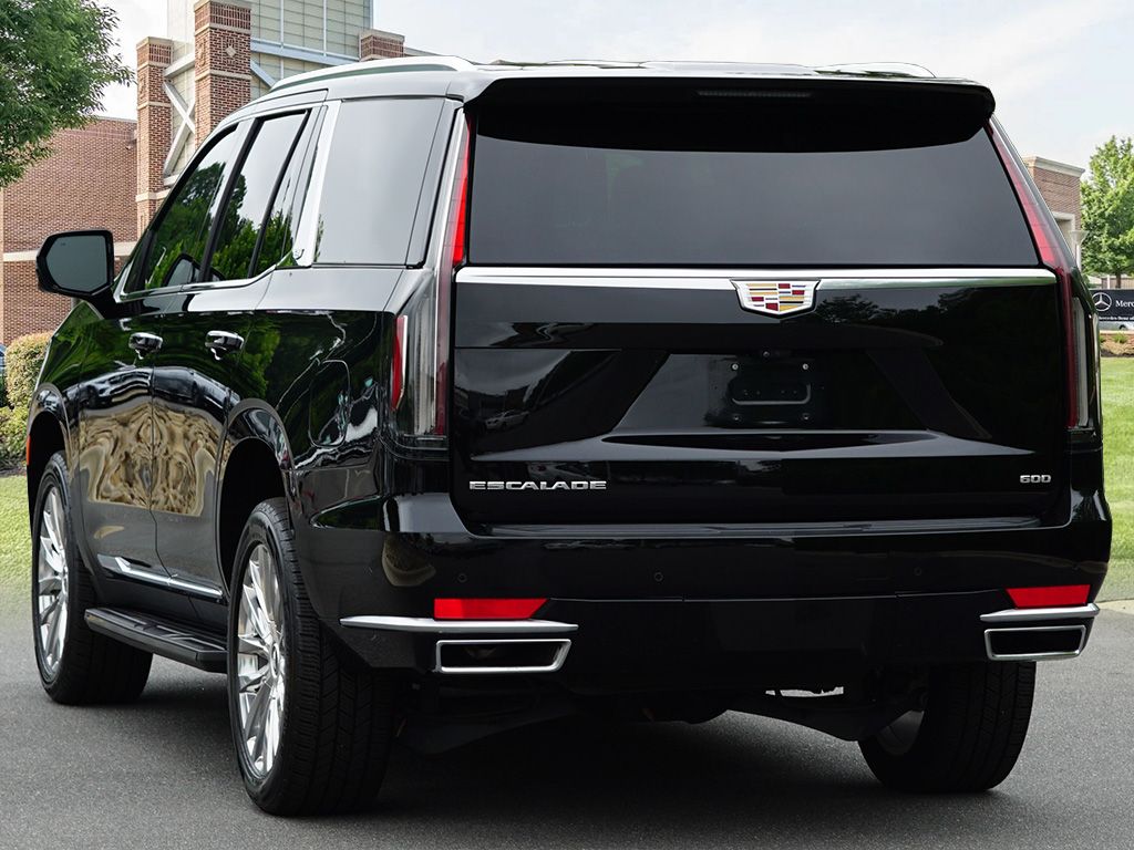 Thumbnail: 2023 Cadillac Escalade - 7