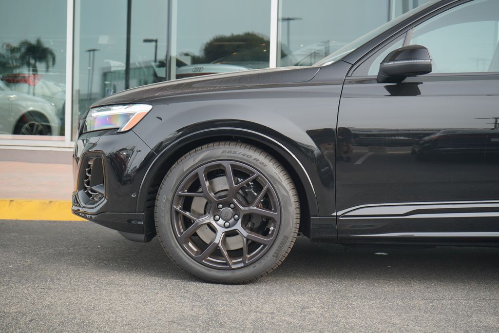 Thumbnail: 2026 Audi SQ7 - 2